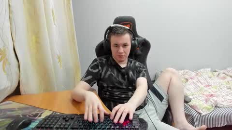 Snapshot of iliaskrislove chatting on November 2025 08:41:01 PM iliaskris online show from November 2025 08:41:01 PM