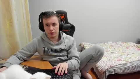 Snapshot of iliaskrislove chatting on November 2025 01:37:02 PM iliaskris online show from November 2025 01:37:02 PM