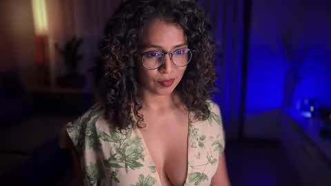 Snapshot of illaroom chatting on February 2025 04:14:02 AM Kloe online show from February 2025 04:14:02 AM