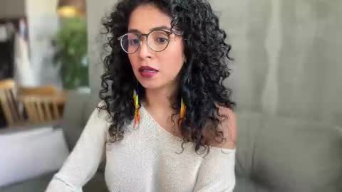 Kloe online show from February 2026 08:37:02 PM