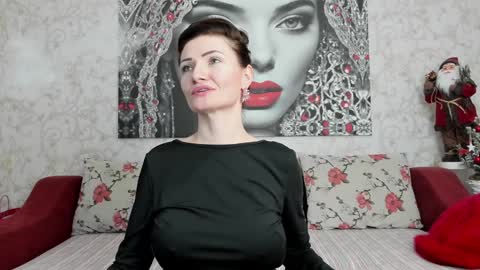 Snapshot of illegalbeauty87 chatting on December 2024 09:18:02 PM Ingrid or more easier...Miss  GoDDess Mistress online show from December 2024 09:18:02 PM