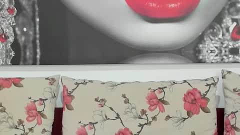 Snapshot of illegalbeauty87 chatting on October 2025 01:17:02 PM Ingrid or more easier...Miss  GoDDess Mistress online show from October 2025 01:17:02 PM