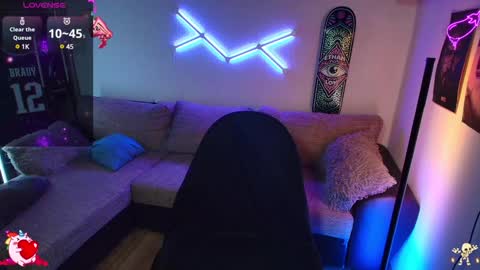 Snapshot of ilyafriend chatting on January 2025 07:00:02 AM Ilya online show from January 2025 07:00:02 AM