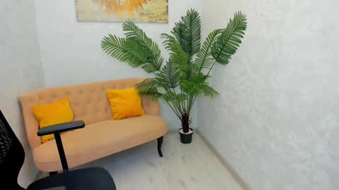 Roxy online show from January 2025 08:36:01 PM