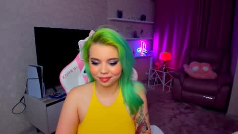 Roxy online show from September 2025 06:22:01 PM