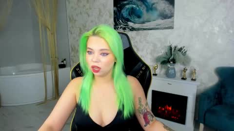 Roxy online show from February 2026 07:18:01 PM