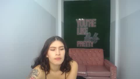 Anny online show from October 2025 12:24:01 PM