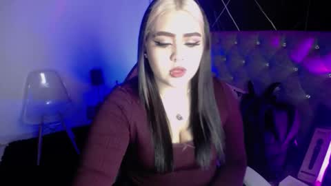 im_bunny__ online show from November 2025 11:42:02 AM