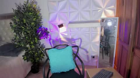 criss online show from November 2025 03:18:02 AM