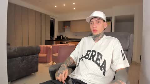 im_dante_ online show from March 2026 04:14:02 AM