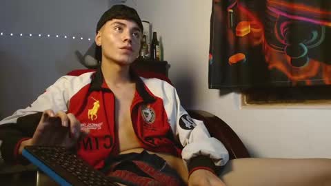 Snapshot of im_juanda chatting on December 2024 08:37:01 PM im_juanda online show from December 2024 08:37:01 PM