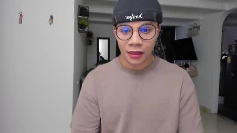 Marco online show from November 2025 10:22:02 PM