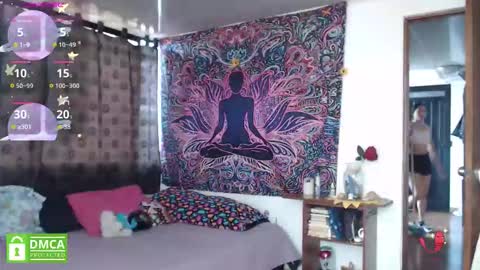 Cutie pie online show from October 2025 01:54:02 PM