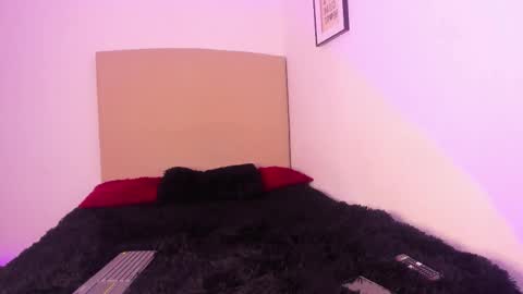 im tiffany  online show from February 2026 04:08:01 AM