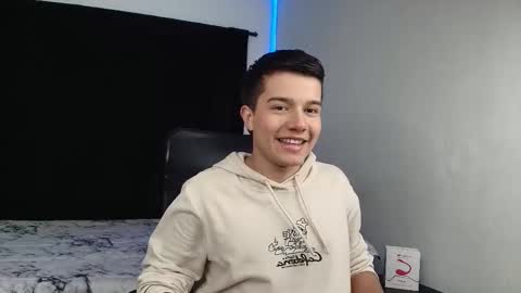 Snapshot of im_tommyrosse chatting on October 2025 08:33:02 PM im_tommyrosse online show from October 2025 08:33:02 PM