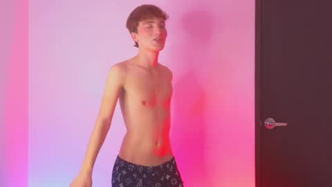 Juan Sebastian online show from October 2025 11:31:01 PM