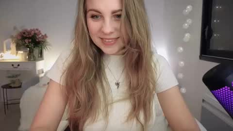 ImKeira online show from February 2025 07:41:01 PM