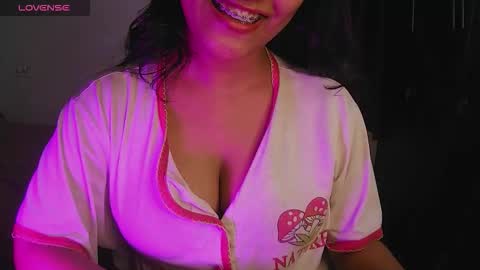 Snapshot of imlovelyrose chatting on October 2025 01:13:01 PM ROSE online show from October 2025 01:13:01 PM