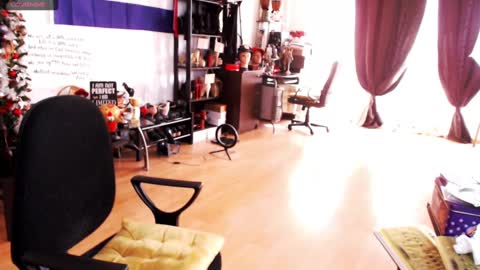 Empress online show from February 2025 01:06:01 PM