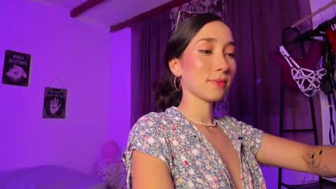 Aurora online show from February 2025 02:31:01 AM