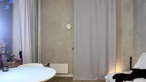 oksana  online show from December 2025 04:55:02 PM