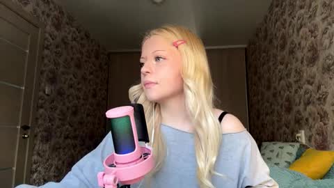 Snapshot of inamillsap chatting on February 2026 11:11:02 AM Lola online show from February 2026 11:11:02 AM