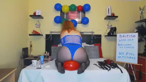 Snapshot of inannalove chatting on December 2024 11:40:01 PM inannalove online show from December 2024 11:40:01 PM