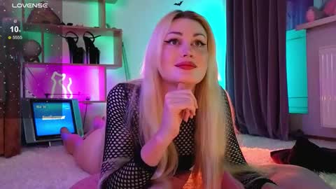  Dina  Help me reach 100 likes  online show from February 2026 08:24:01 PM