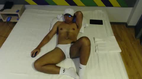 incrediballz online show from September 2025 07:30:02 PM