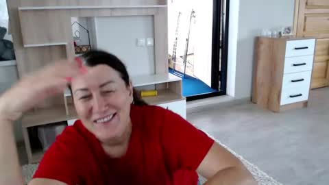 Della online show from July 2026 08:05:01 AM