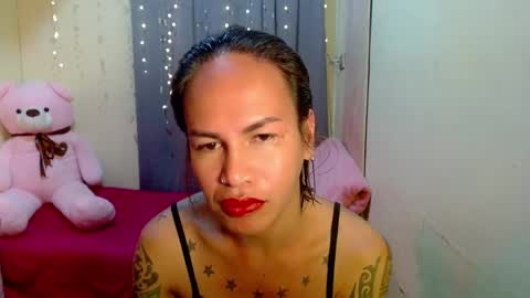 Snapshot of indaypakay_ts chatting on February 2025 02:30:01 AM Pakay online show from February 2025 02:30:01 AM