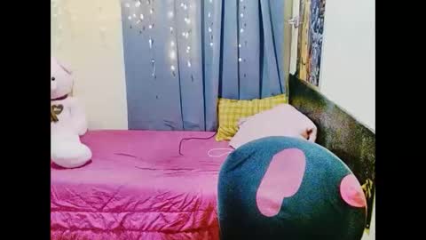 Snapshot of indaypakay_ts chatting on October 2025 01:46:02 AM Pakay online show from October 2025 01:46:02 AM