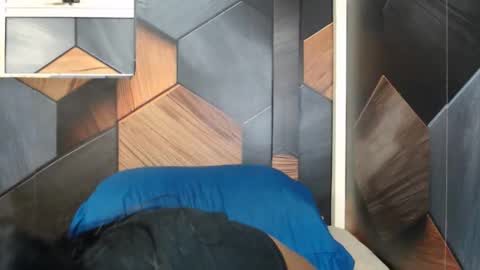 Melz online show from October 2025 06:59:01 AM