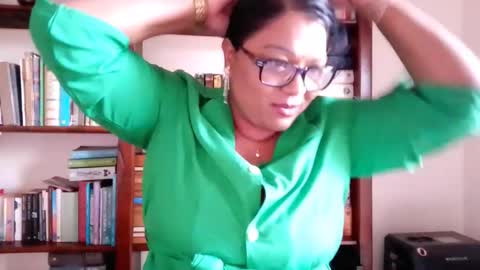 indiandelia online show from September 2025 02:16:01 PM