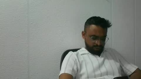 Snapshot of indianlover1433 chatting on September 2025 05:22:01 AM Indian lover online show from September 2025 05:22:01 AM