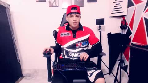 matias online show from November 2025 10:08:02 PM