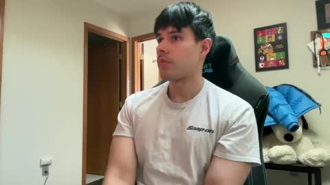 Lucas online show from February 2025 09:52:02 PM