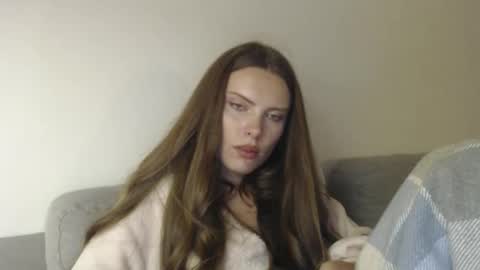 Sweet girl online show from October 2025 05:35:02 PM