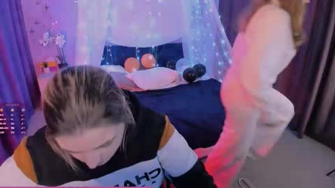 inga_gree online show from November 2025 08:00:01 PM