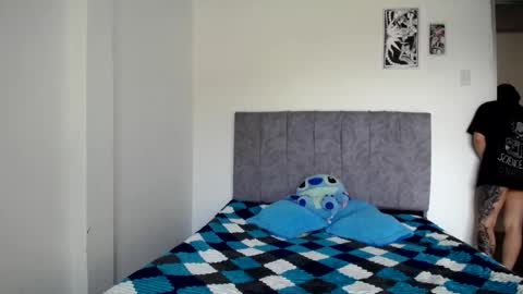 lyan onlyfans n linda online show from February 2026 04:13:01 PM