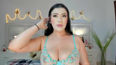 Snapshot of innavolkova chatting on May 2026 12:11:01 PM innavolkova online show from May 2026 12:11:01 PM