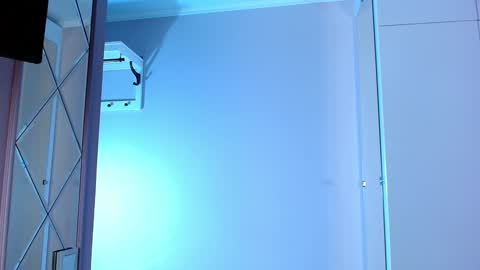 Lina online show from February 2025 11:43:02 AM