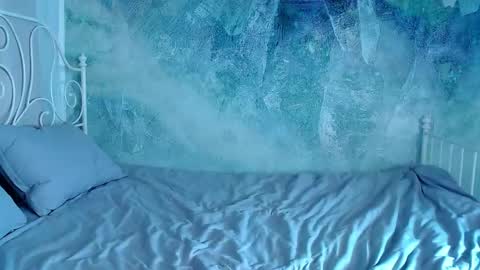 Lina online show from April 2026 02:09:02 PM