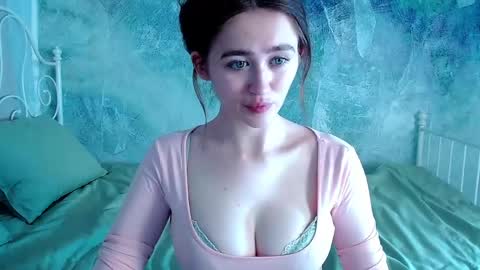 Snapshot of innnita chatting on April 2026 01:35:01 PM Lina online show from April 2026 01:35:01 PM