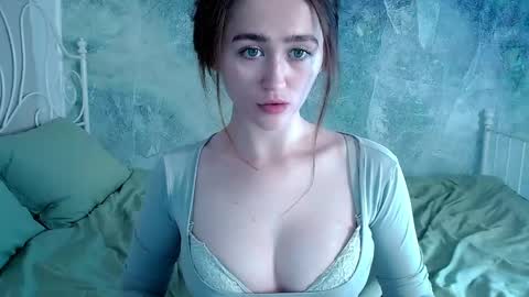 Snapshot of innnita chatting on May 2026 10:34:02 AM Lina online show from May 2026 10:34:02 AM