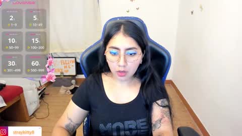 Luna        online show from January 2026 05:51:02 PM