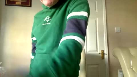 inthemood63 online show from October 2025 02:50:02 PM