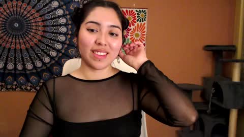 Snapshot of intimatetales chatting on January 2025 05:02:01 PM Africa online show from January 2025 05:02:01 PM