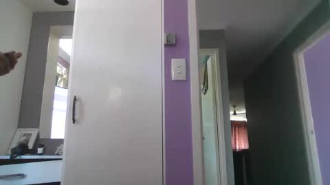 Snapshot of inxs2much chatting on October 2025 04:09:01 AM inxs2much online show from October 2025 04:09:01 AM