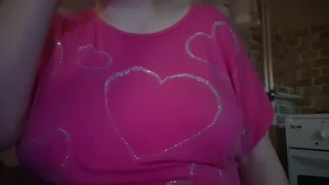 IrinnaK online show from December 2025 05:09:01 PM